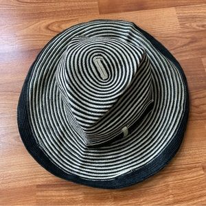 3/$20 Folio striped hat